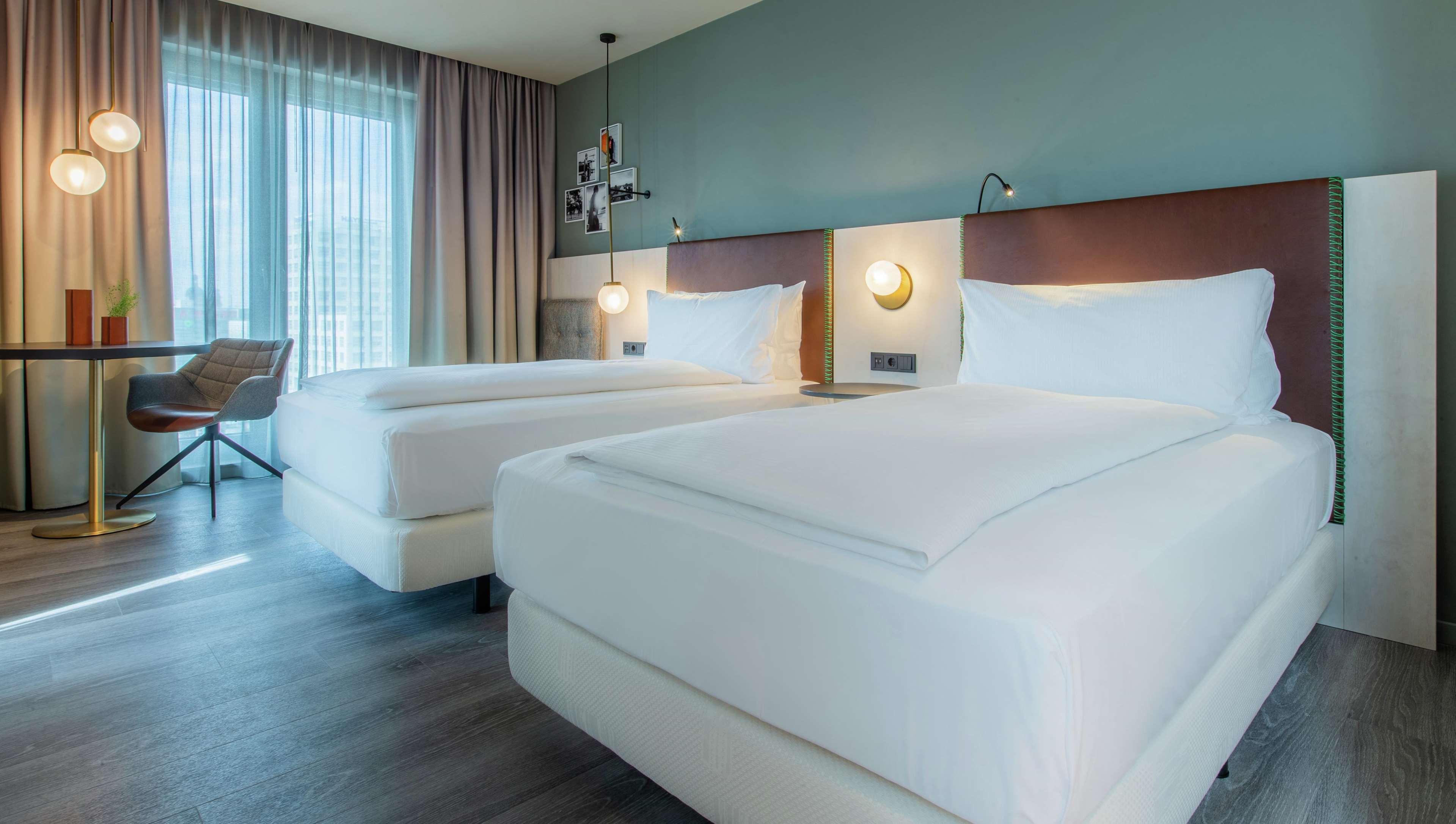 Hilton Garden Inn Mannheim Exterior photo