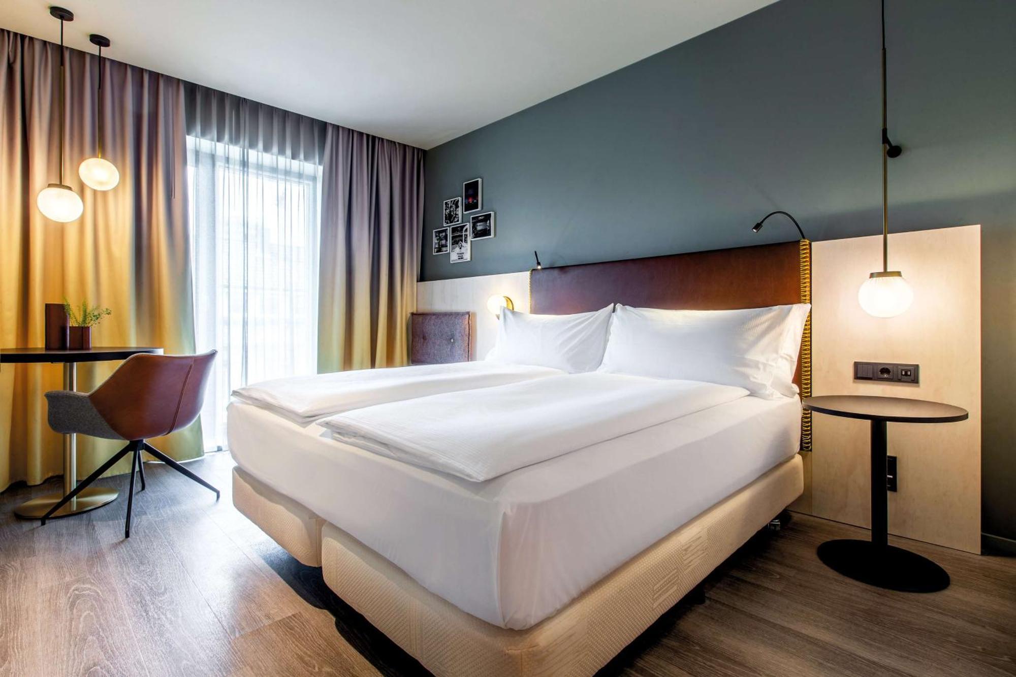 Hilton Garden Inn Mannheim Exterior photo
